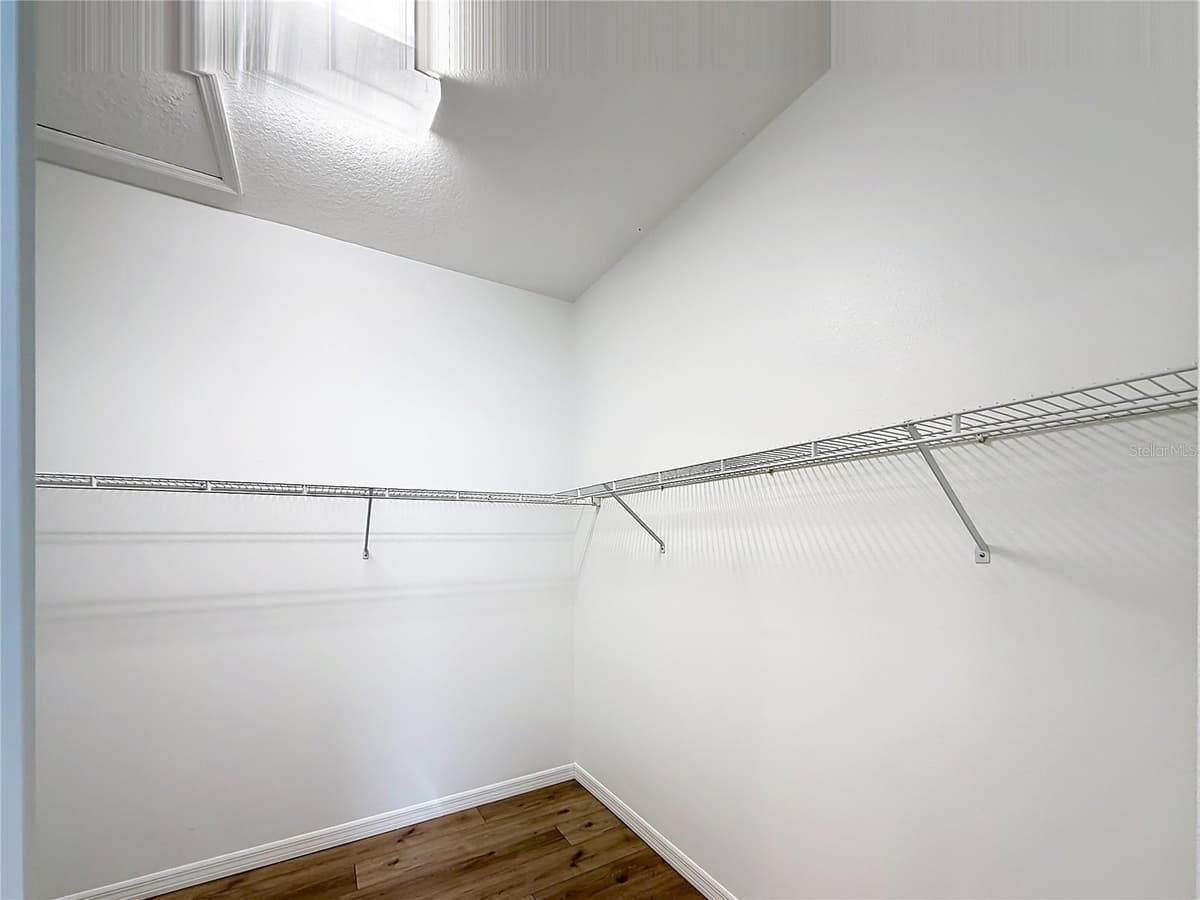 5024 LONG MEADOW DRIVE — photo 30 of 56