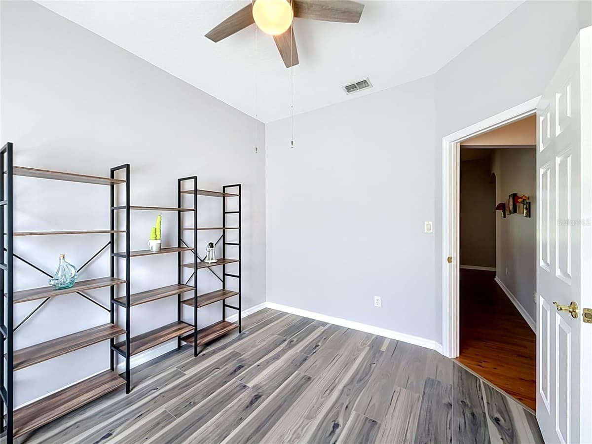5024 LONG MEADOW DRIVE — photo 33 of 56