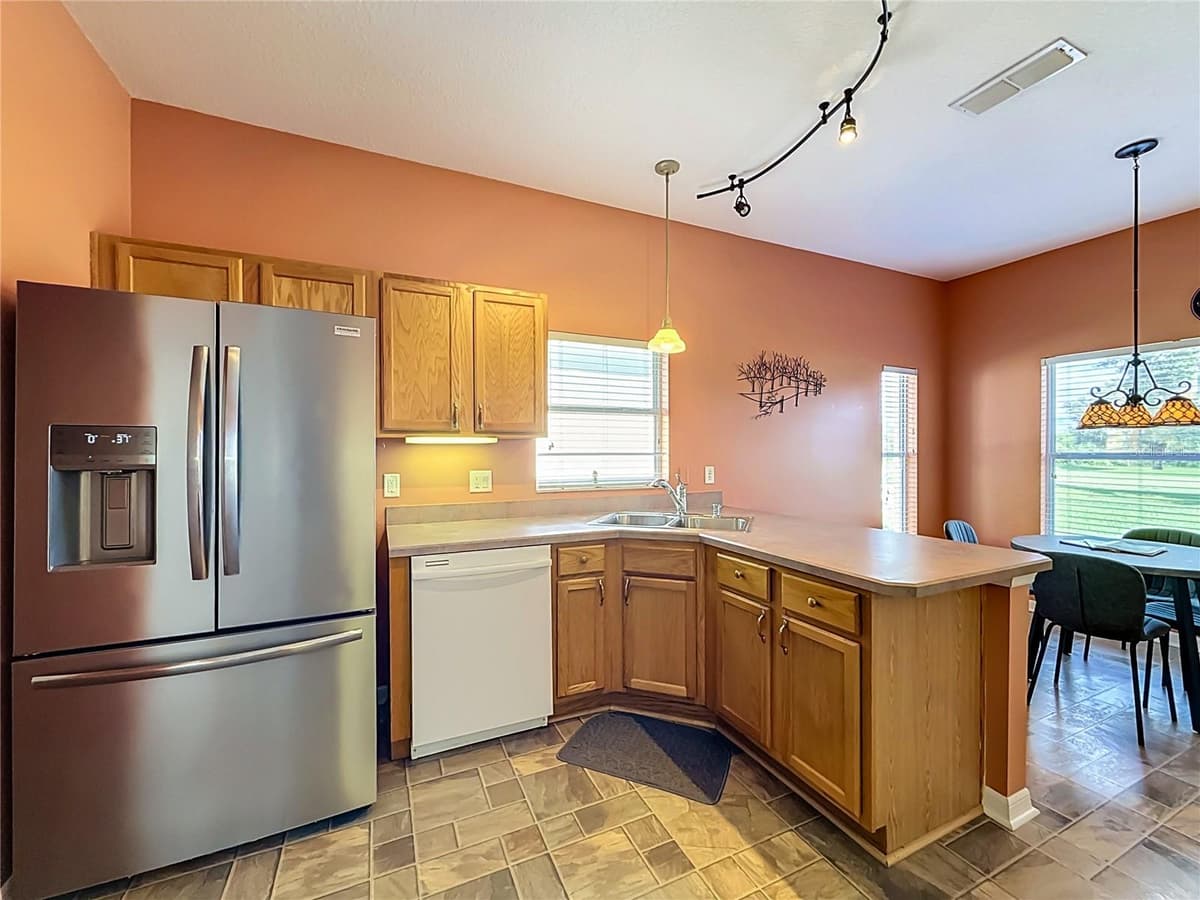 5024 LONG MEADOW DRIVE — photo 12 of 56