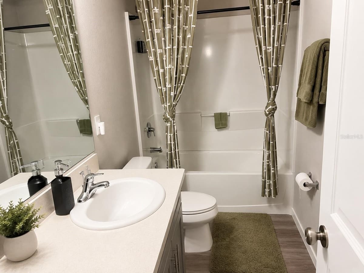 1436 AXEL CIRCLE — photo 4 of 7