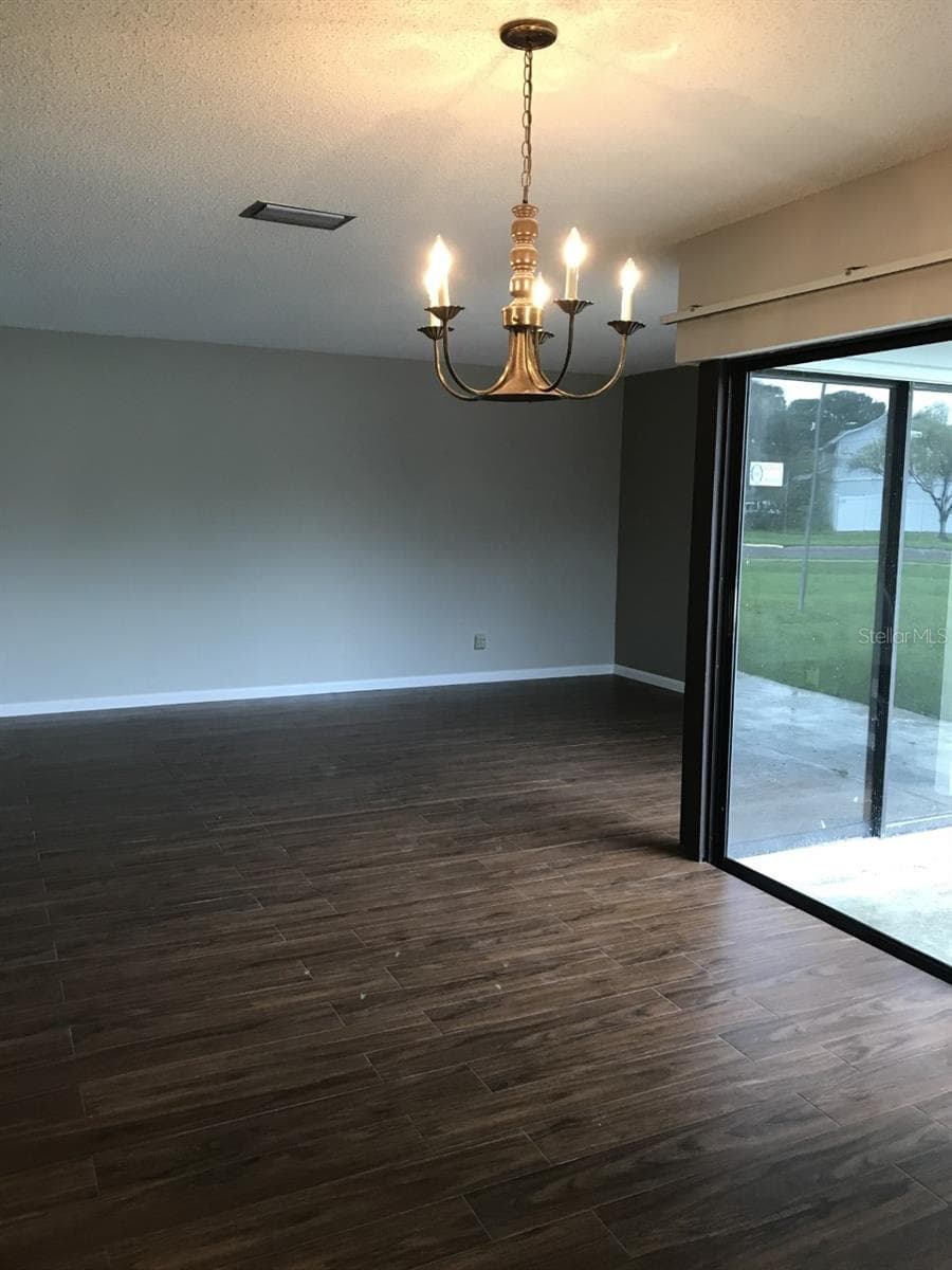 4711 GROVE POINT DRIVE — photo 9 of 23