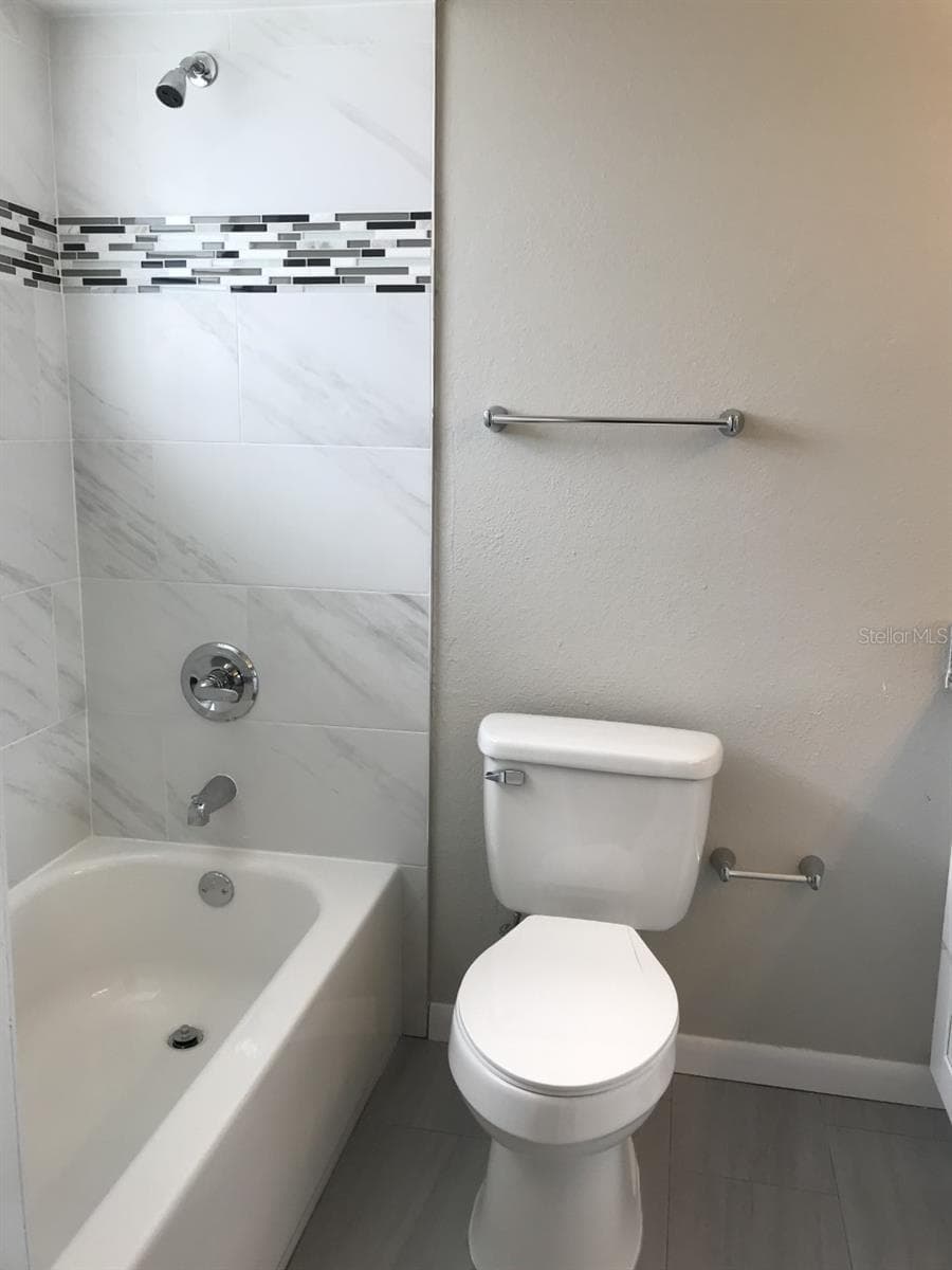 4711 GROVE POINT DRIVE — photo 16 of 23