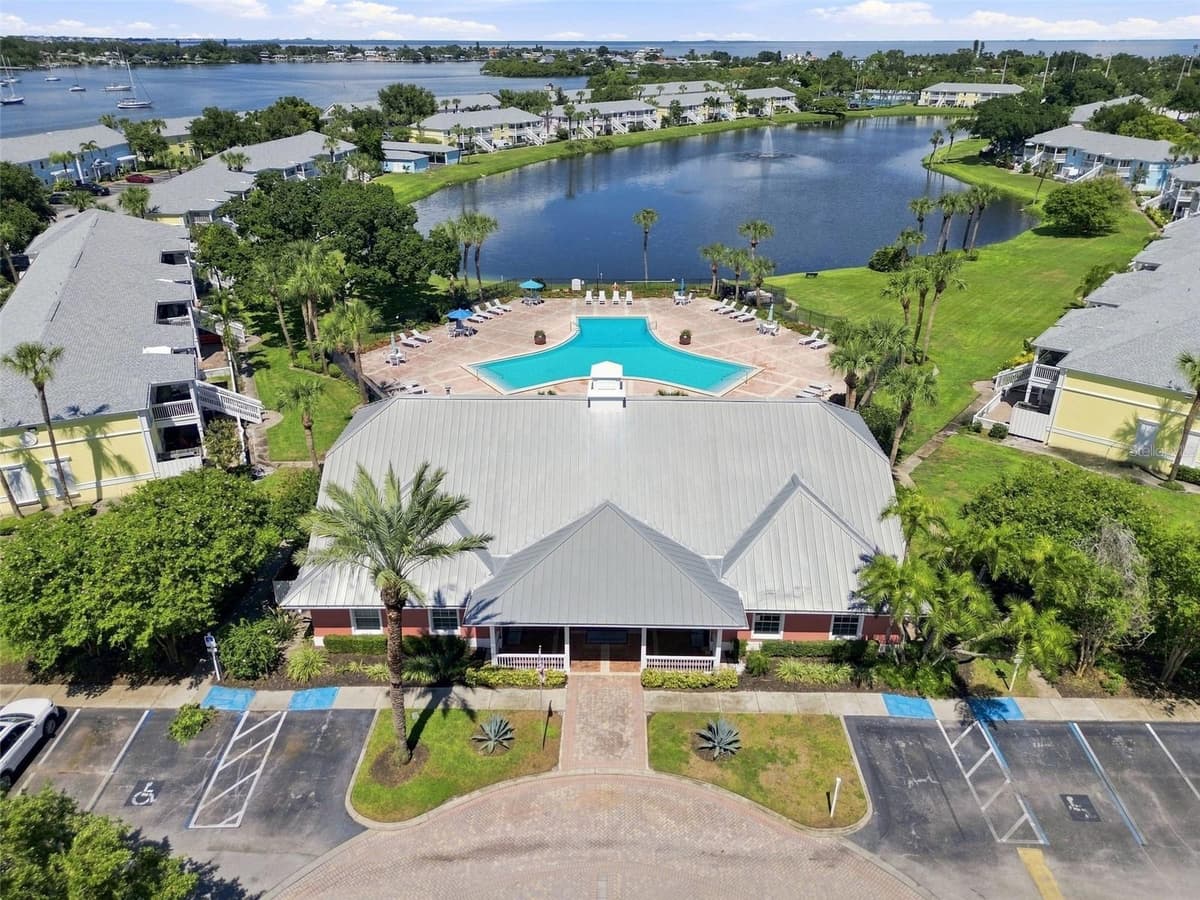 3889 POMPANO DRIVE — photo 30 of 87