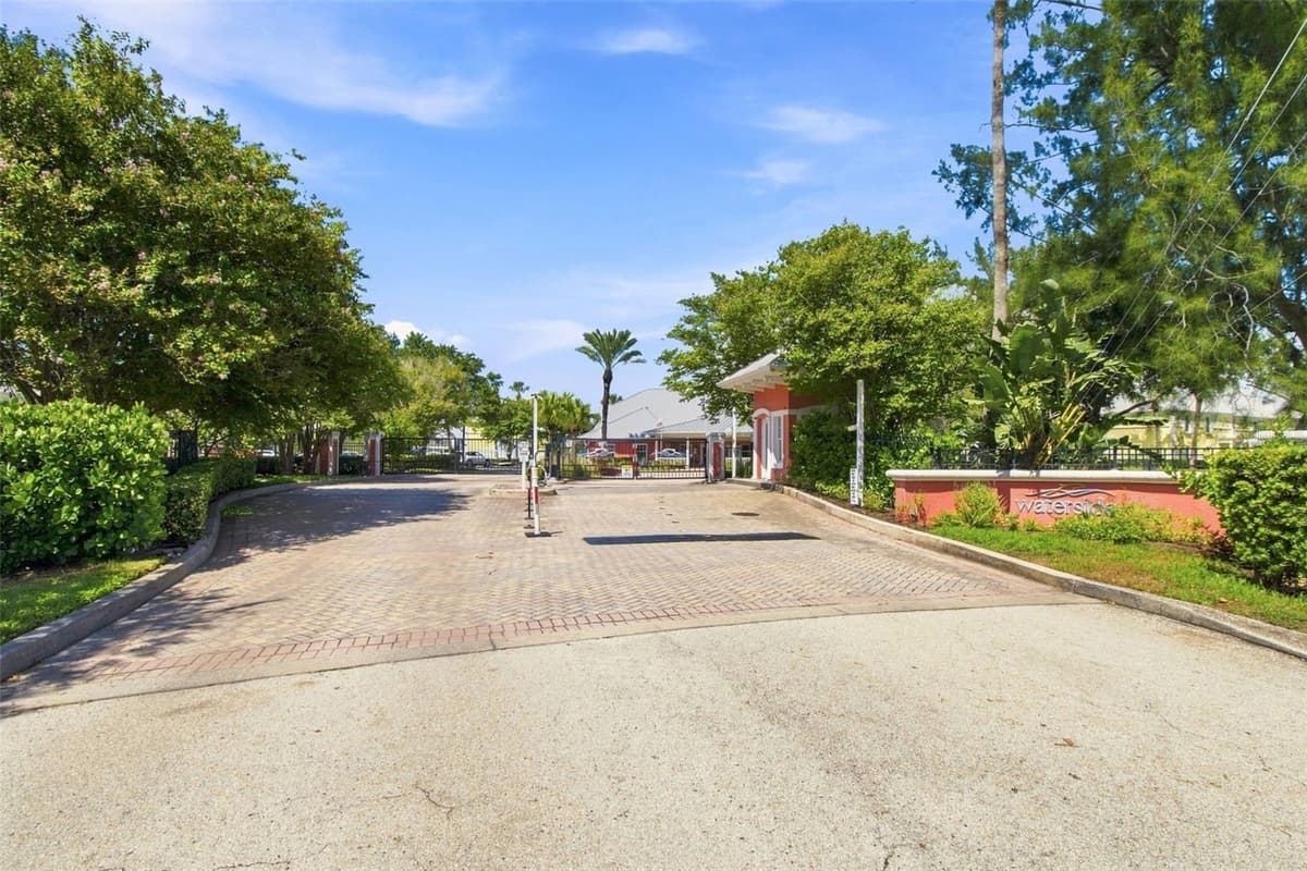 3889 POMPANO DRIVE — photo 43 of 87