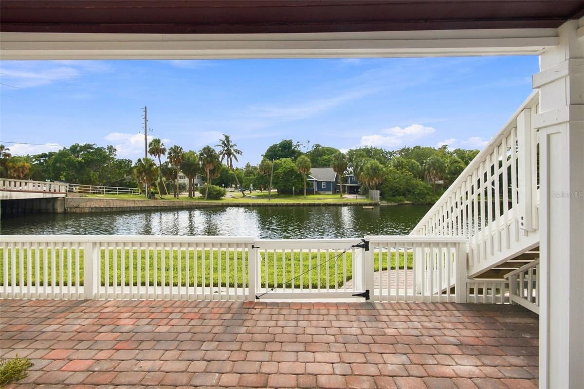 3889 POMPANO DRIVE — photo 26 of 87