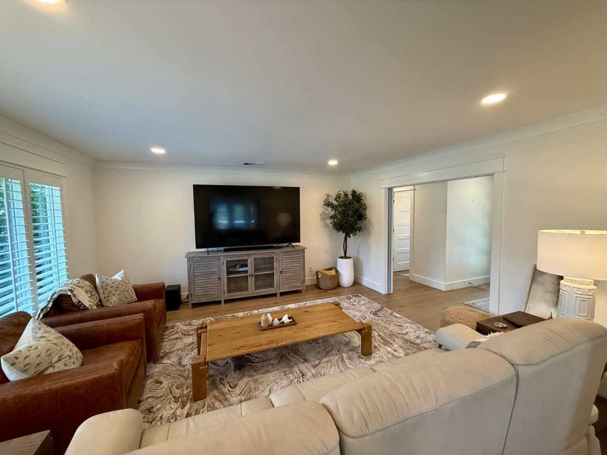 1833 PANDORA DRIVE — photo 7 of 38