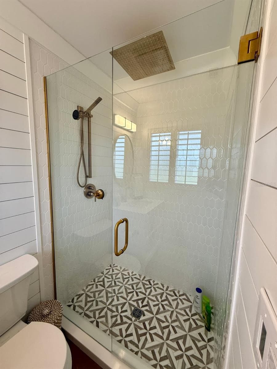 1833 PANDORA DRIVE — photo 17 of 38