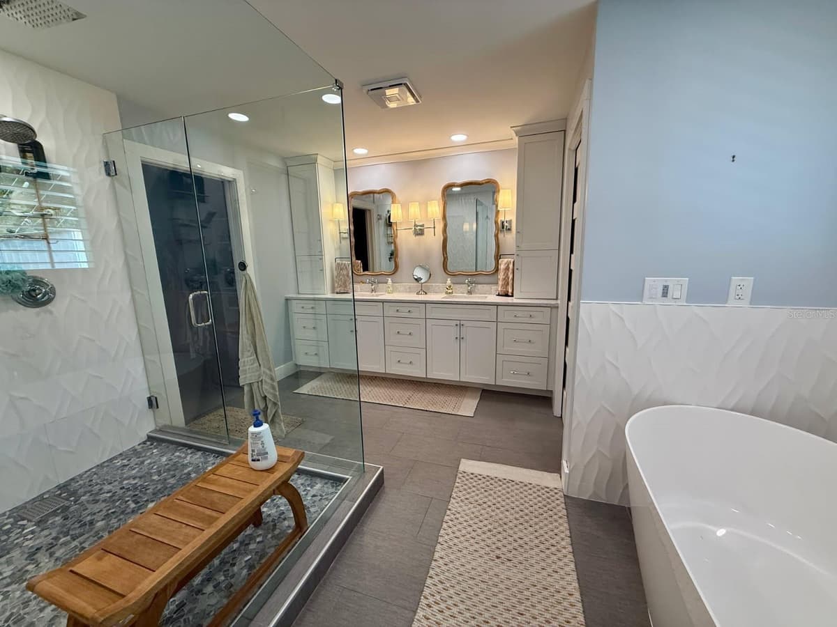 1833 PANDORA DRIVE — photo 13 of 38