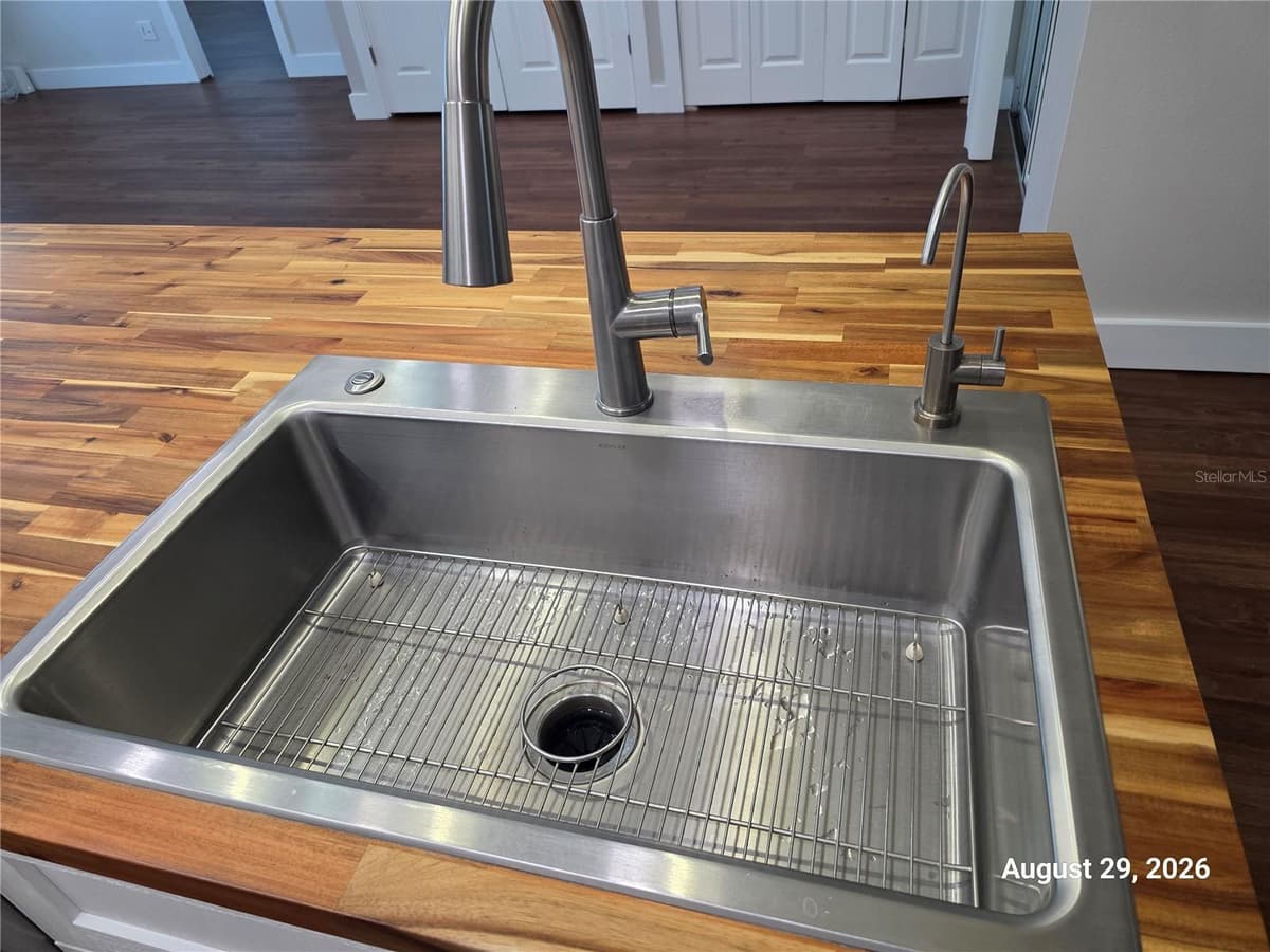 834 AMIDON STREET — photo 31 of 41