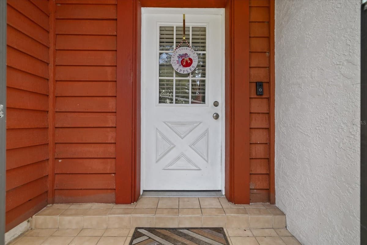 803 FAIRWOOD LANE — photo 3 of 54