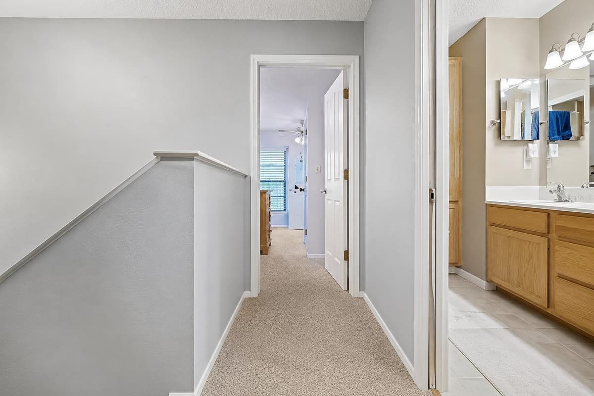 803 FAIRWOOD LANE — photo 14 of 54