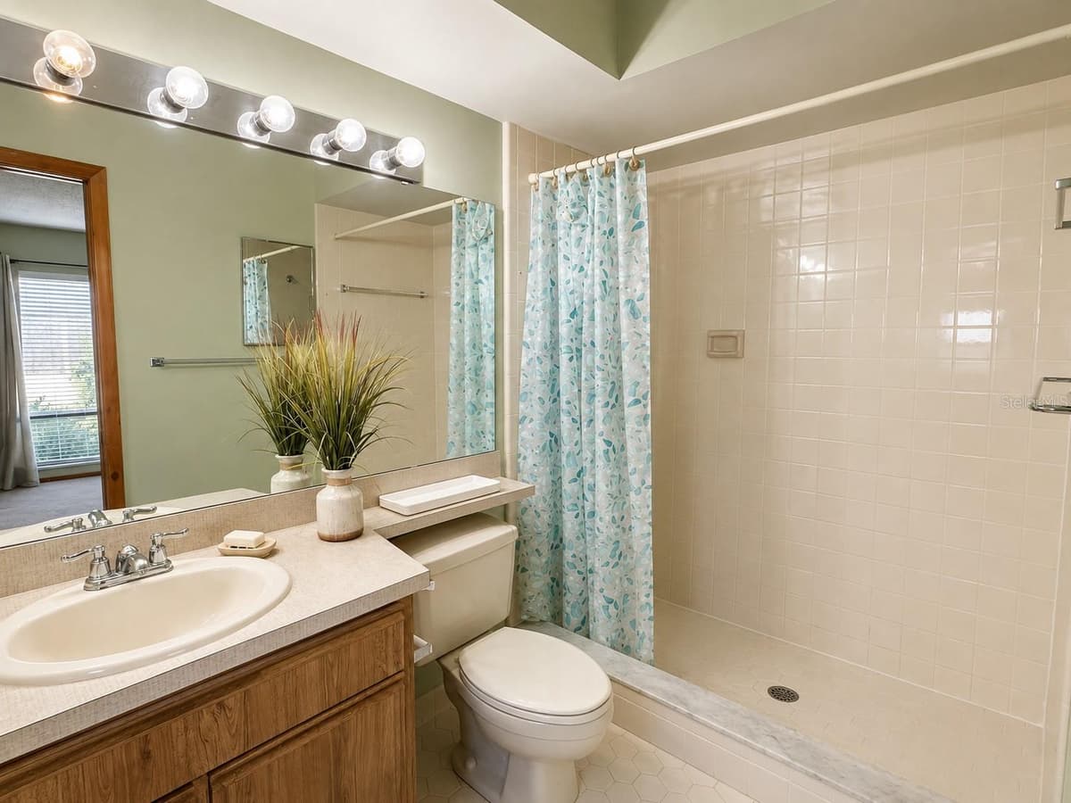 1455 KING COURT — photo 12 of 17