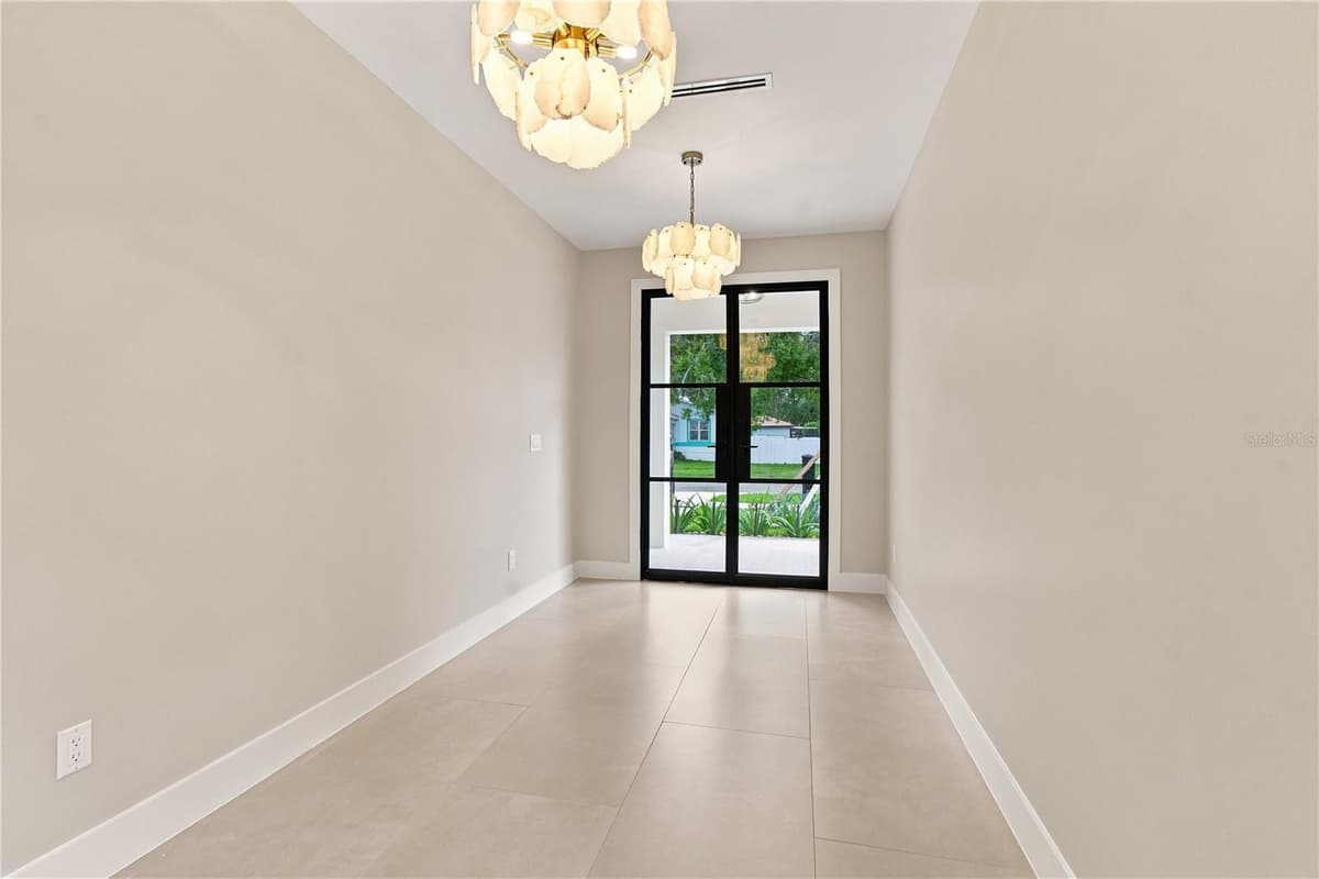 3429 PALMETTO STREET — photo 3 of 75