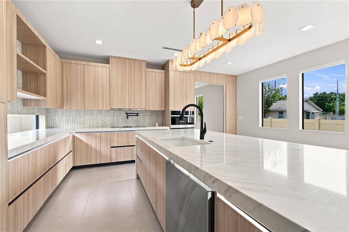 3429 PALMETTO STREET — photo 8 of 75