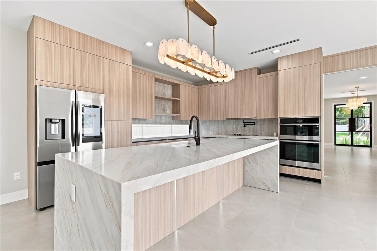 3429 PALMETTO STREET — photo 7 of 75