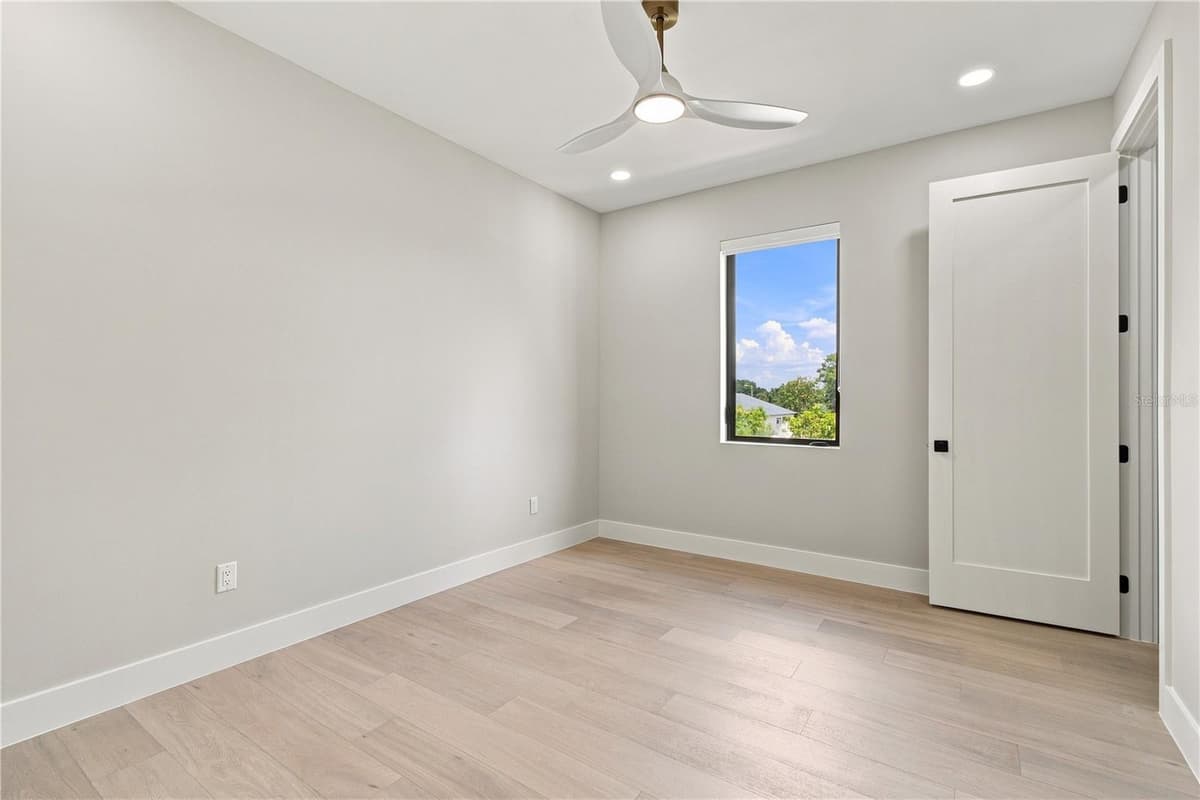 3429 PALMETTO STREET — photo 38 of 75