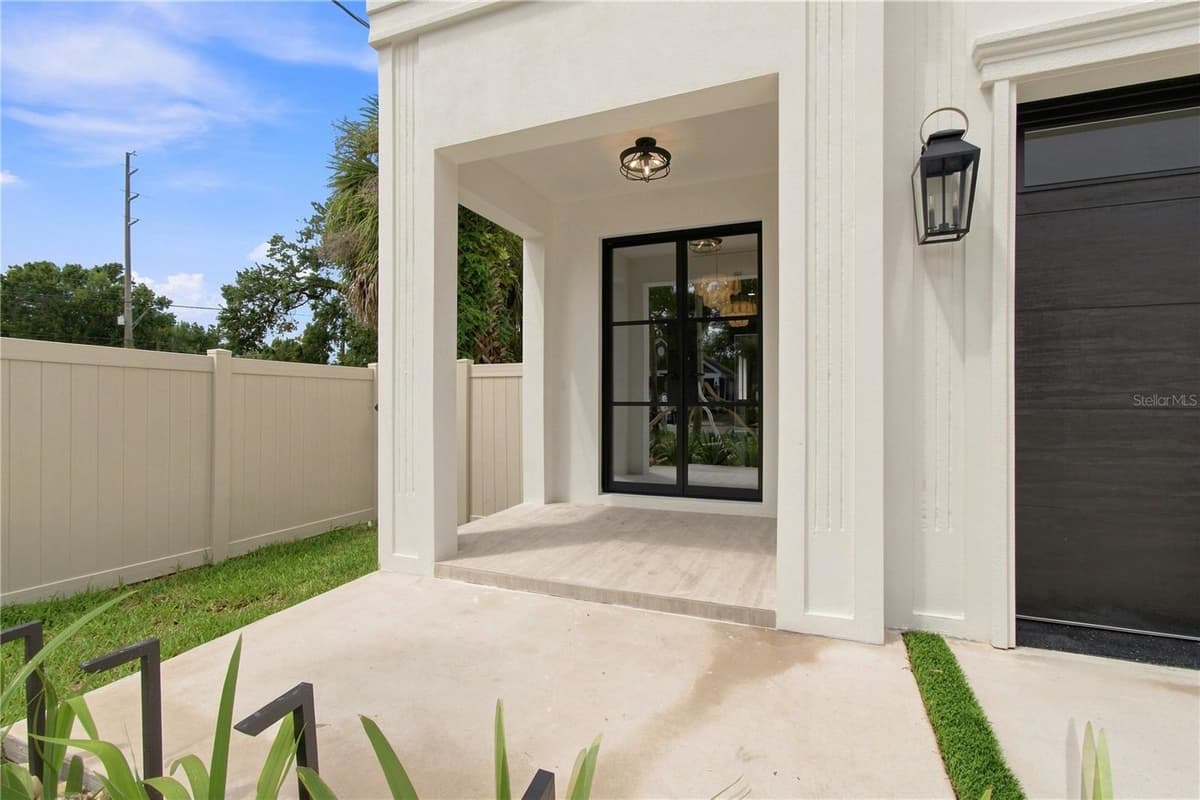 3429 PALMETTO STREET — photo 2 of 75