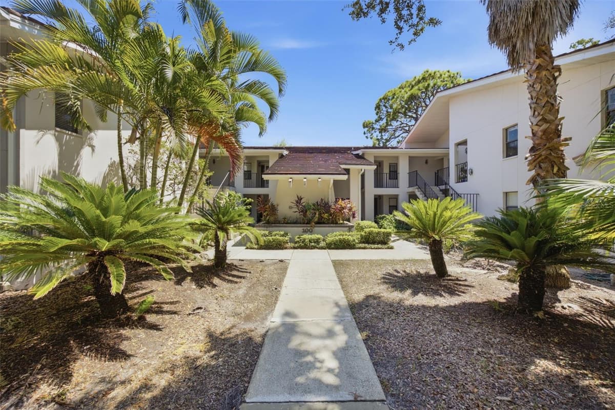 300 FLORIDA AVENUE — photo 42 of 46