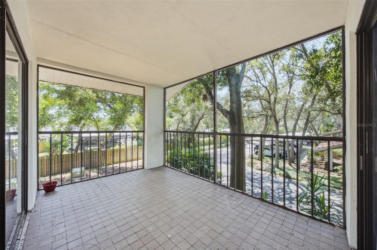 300 FLORIDA AVENUE — photo 17 of 46