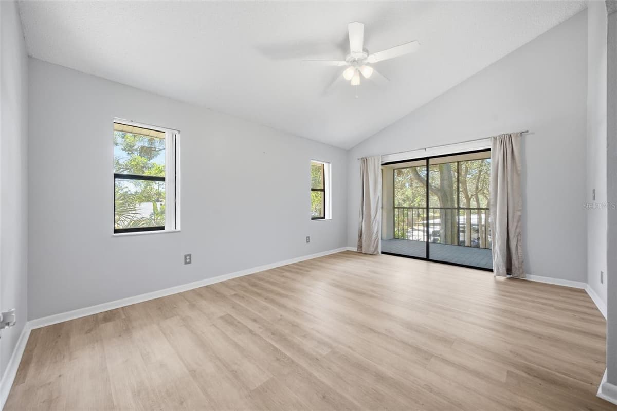 300 FLORIDA AVENUE — photo 12 of 46