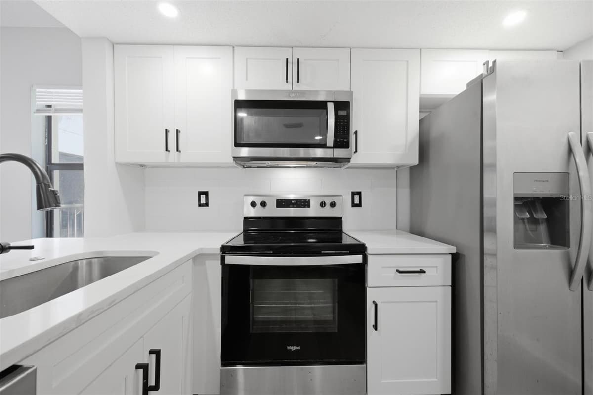 300 FLORIDA AVENUE — photo 10 of 46