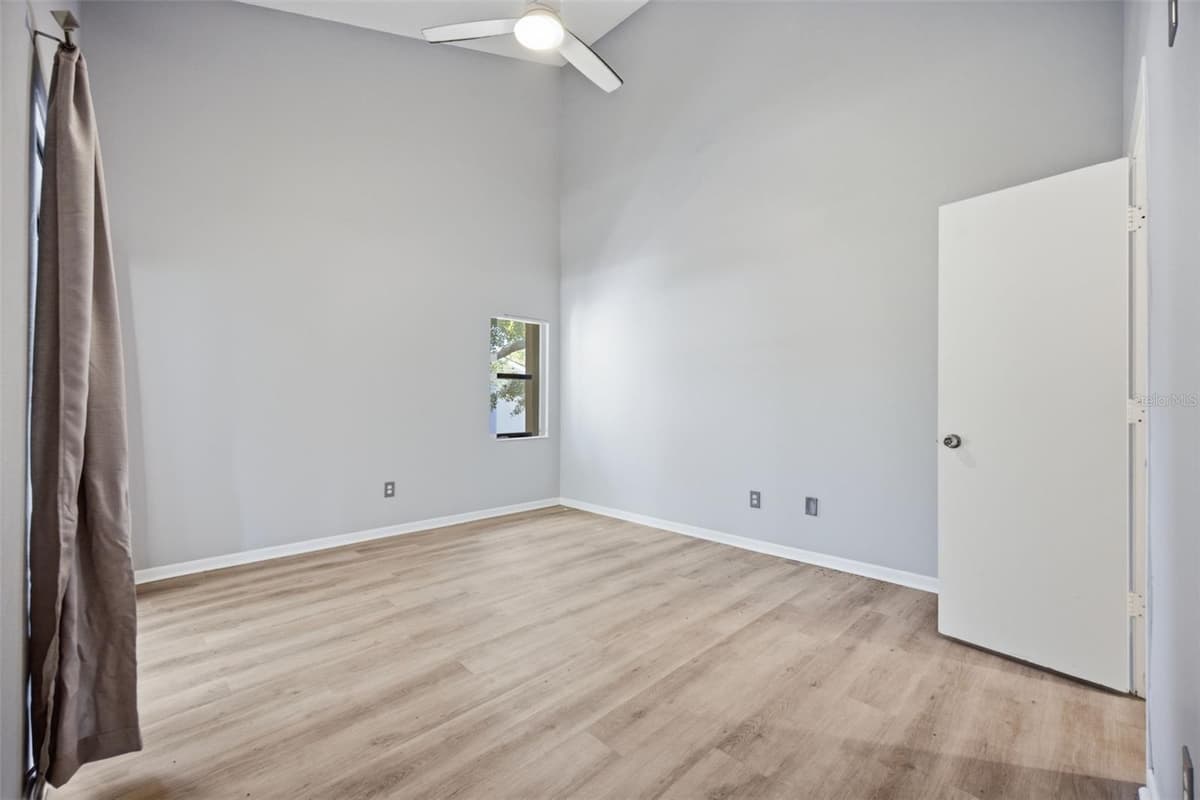 300 FLORIDA AVENUE — photo 21 of 46
