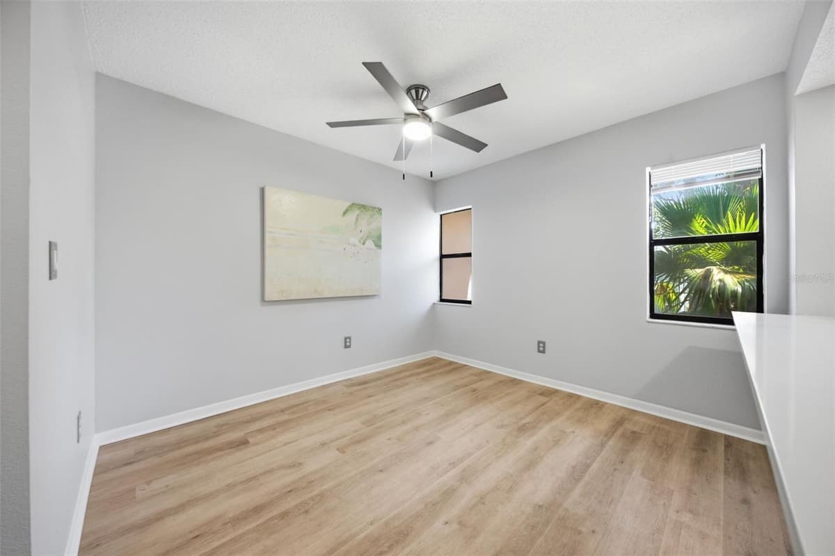 300 FLORIDA AVENUE — photo 7 of 46