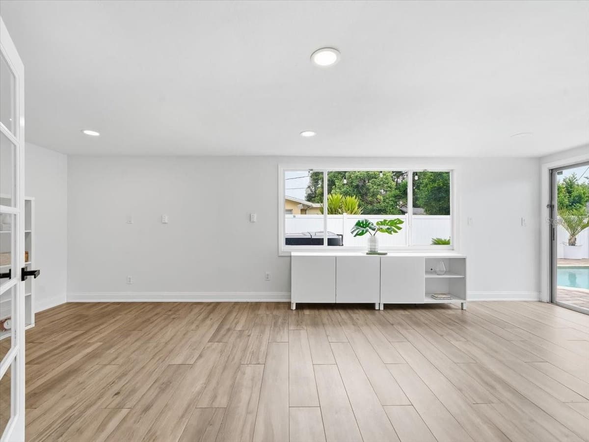 1700 DUNCAN COURT — photo 29 of 71