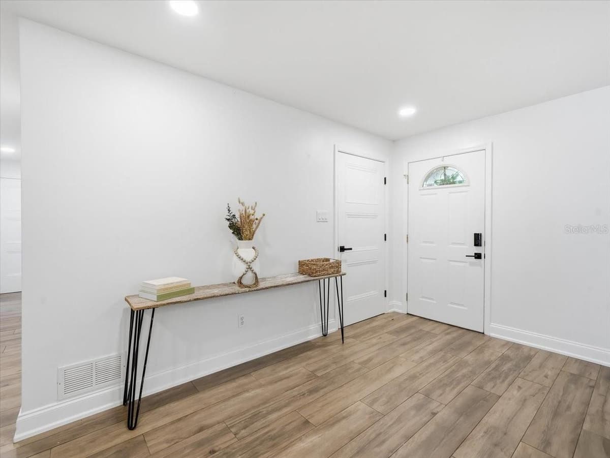 1700 DUNCAN COURT — photo 7 of 71