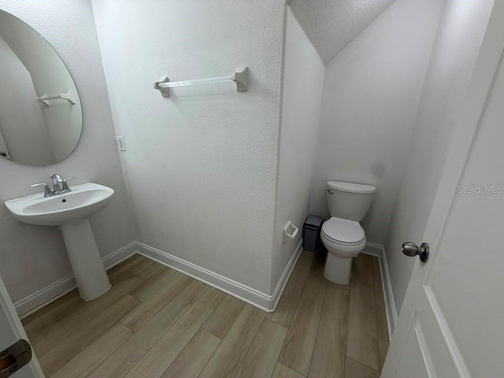 1221 PRIORY CIRCLE — photo 17 of 42