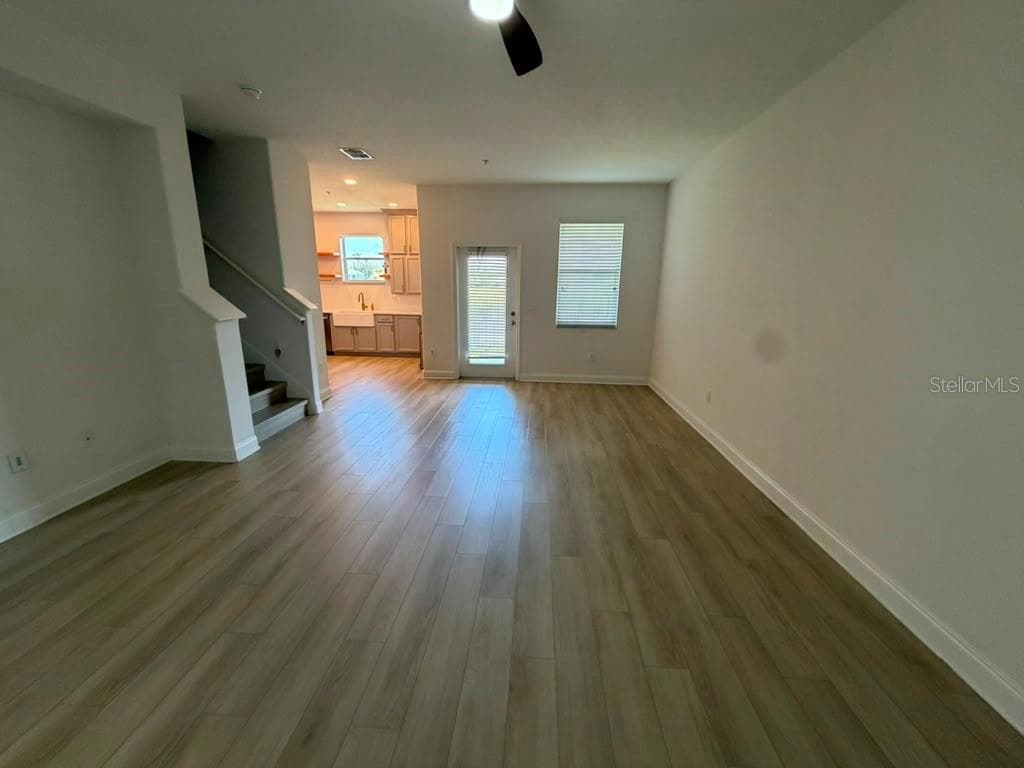 1221 PRIORY CIRCLE — photo 10 of 42