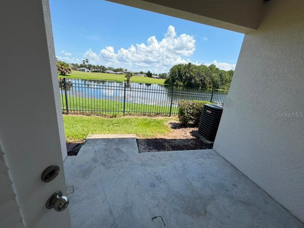 1221 PRIORY CIRCLE — photo 39 of 42