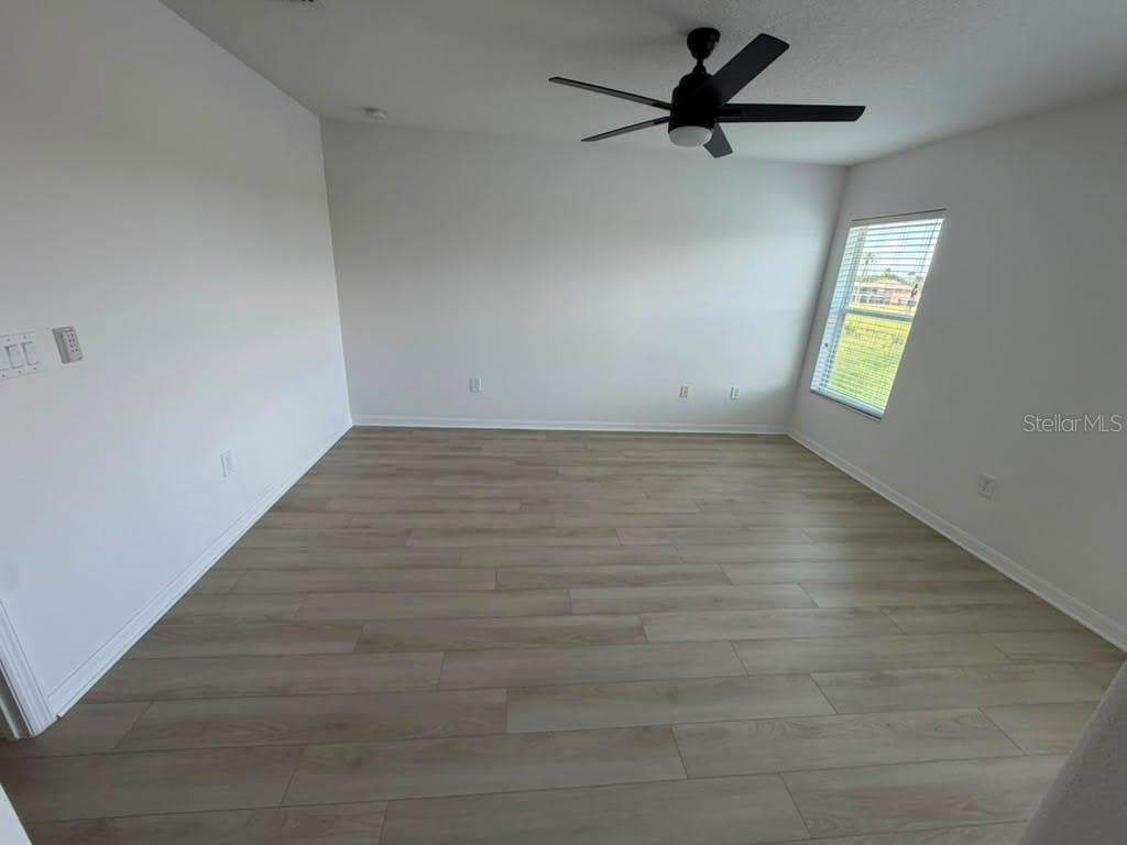 1221 PRIORY CIRCLE — photo 30 of 42