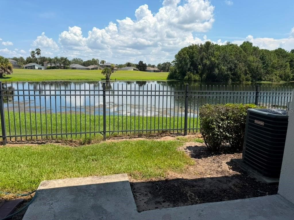 1221 PRIORY CIRCLE — photo 37 of 42