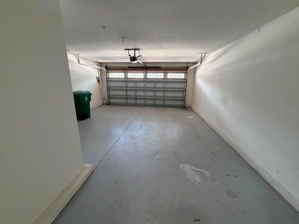 1221 PRIORY CIRCLE — photo 36 of 42