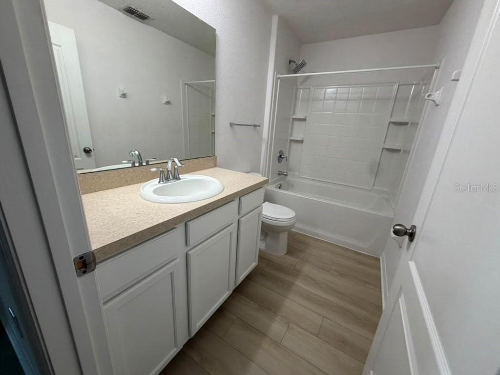 1221 PRIORY CIRCLE — photo 26 of 42