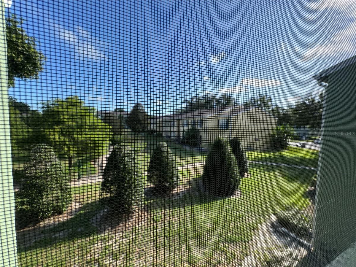2053 DIXIE BELLE DRIVE — photo 26 of 26