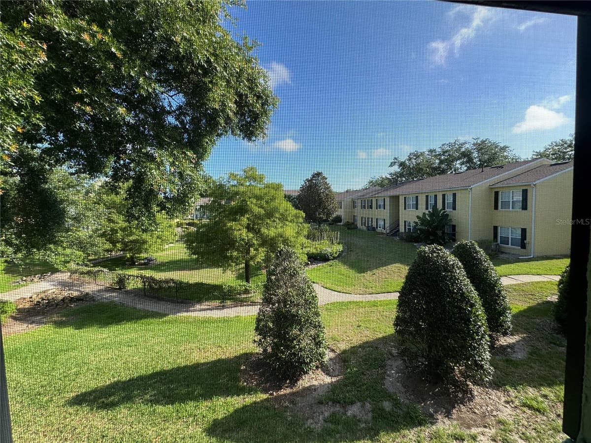 2053 DIXIE BELLE DRIVE — photo 18 of 26