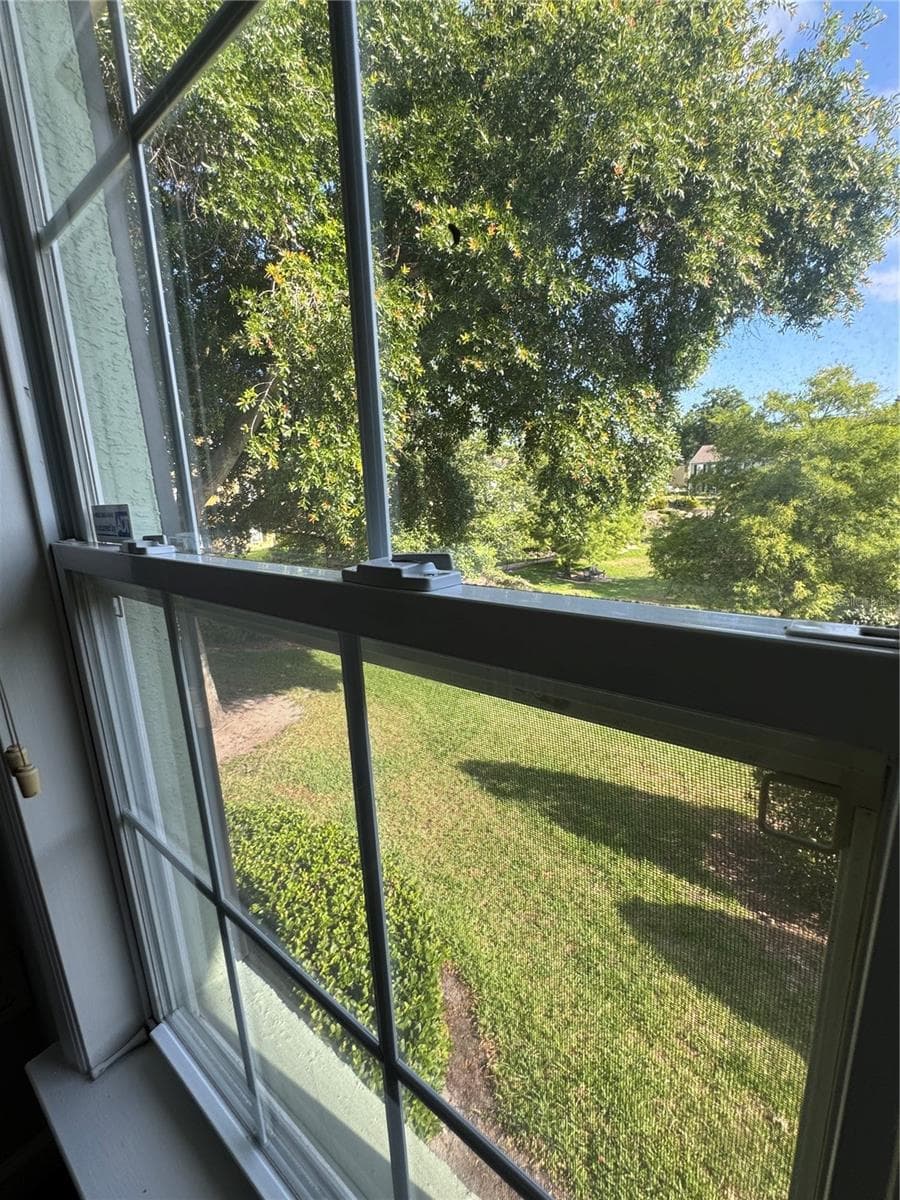2053 DIXIE BELLE DRIVE — photo 16 of 26
