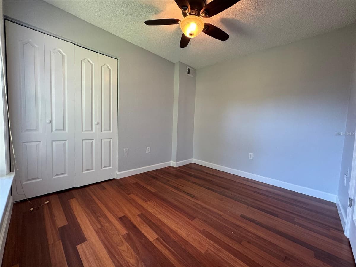2053 DIXIE BELLE DRIVE — photo 12 of 26