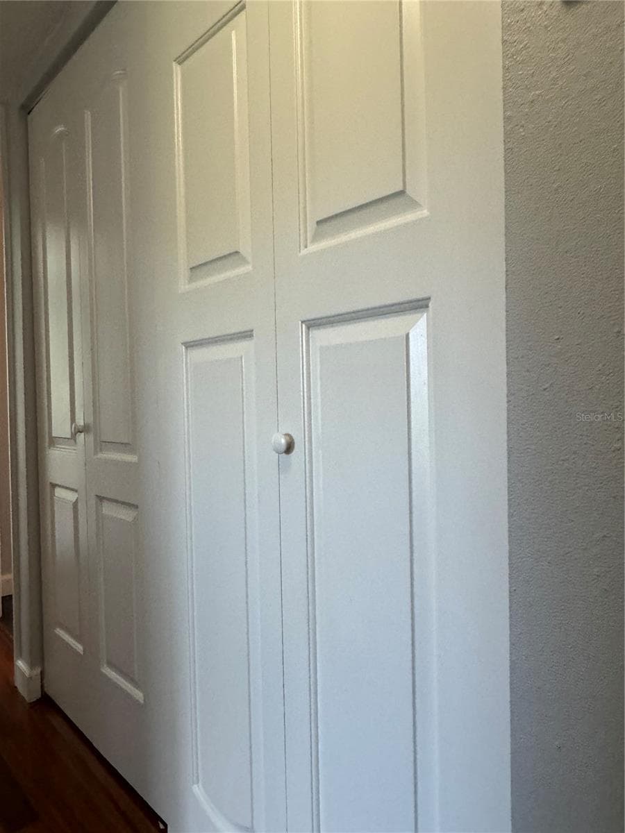 2053 DIXIE BELLE DRIVE — photo 21 of 26