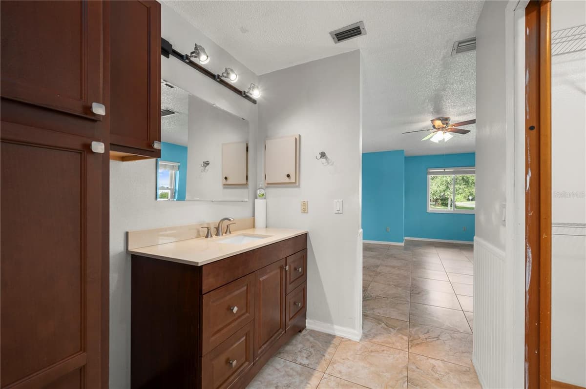 2420 PINELLAS DRIVE — photo 25 of 57