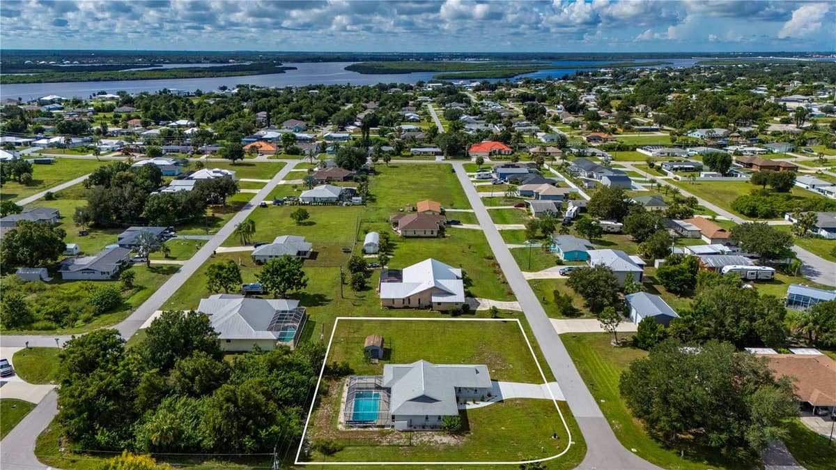 2420 PINELLAS DRIVE — photo 44 of 57