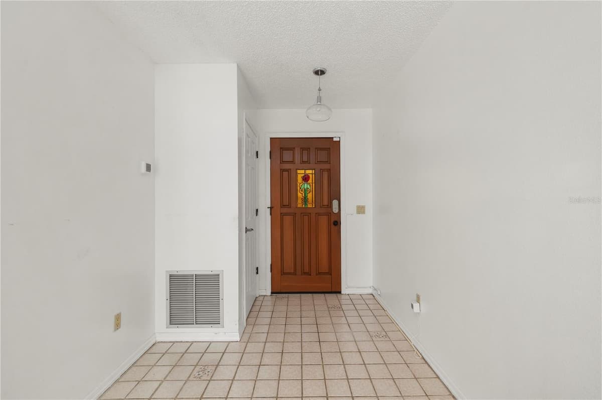 2420 PINELLAS DRIVE — photo 9 of 57