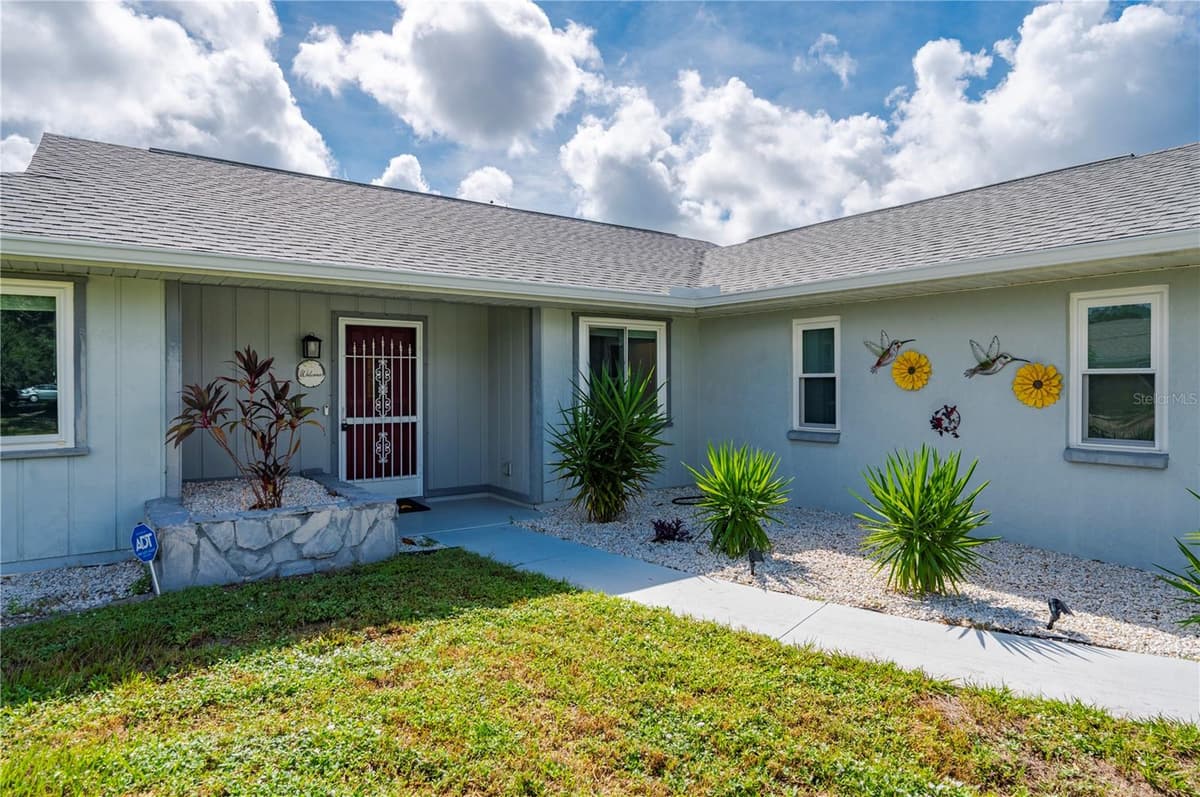 2420 PINELLAS DRIVE — photo 4 of 57