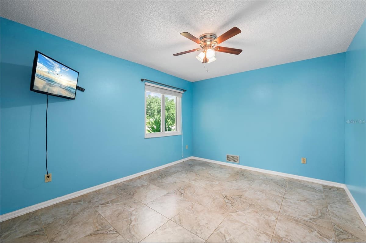 2420 PINELLAS DRIVE — photo 29 of 57