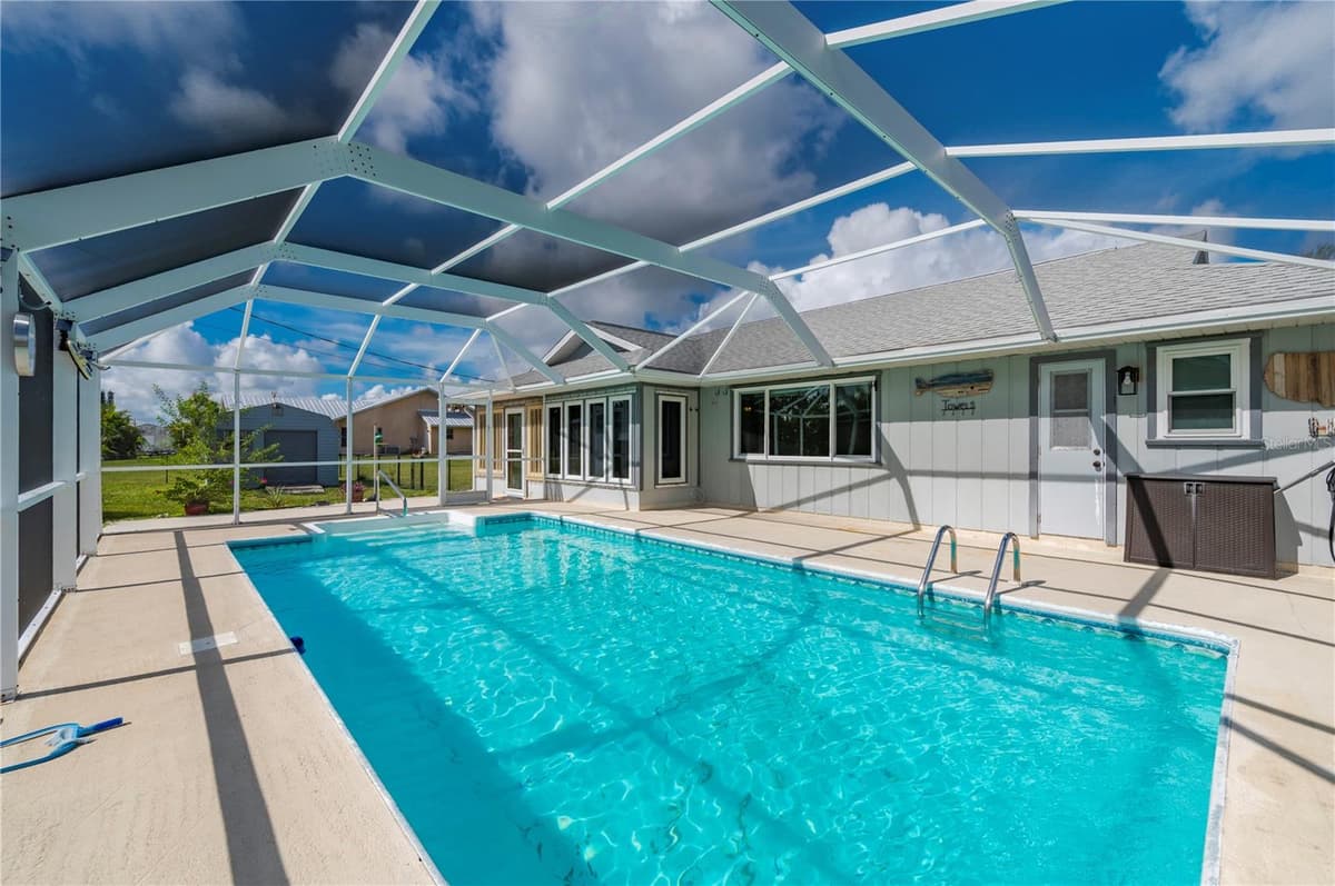 2420 PINELLAS DRIVE — photo 41 of 57