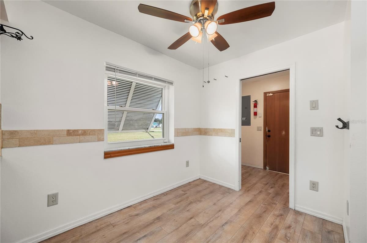 2420 PINELLAS DRIVE — photo 15 of 57