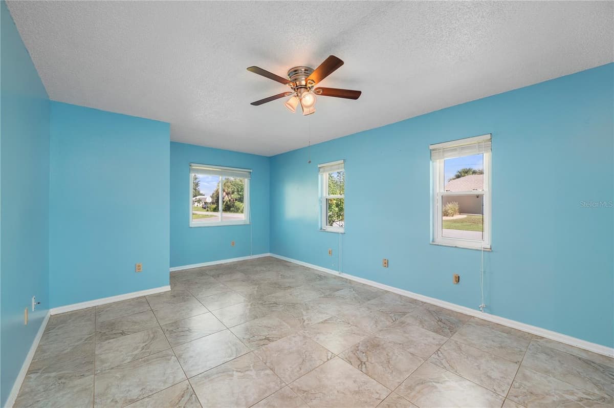 2420 PINELLAS DRIVE — photo 21 of 57