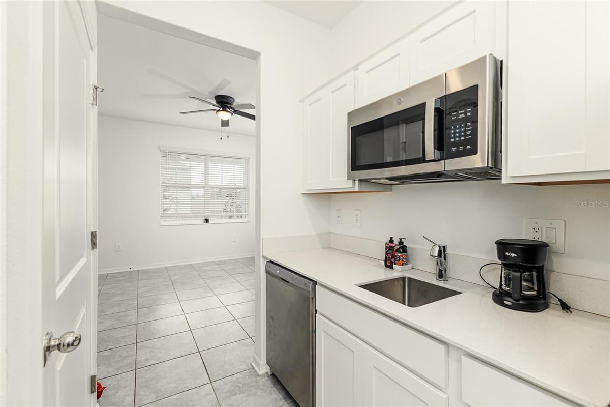 1228 TYLER LOOP — photo 11 of 25